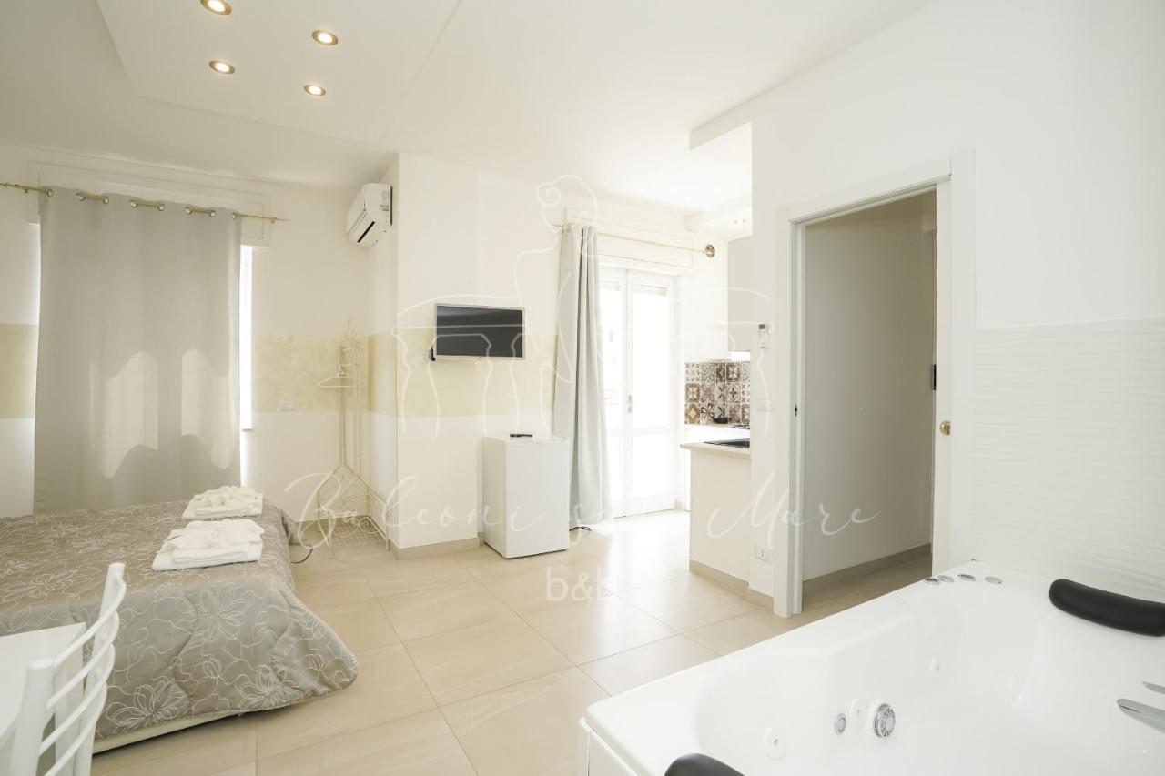 オートラント Balconi Sul Mare Bed & Breakfast エクステリア 写真
