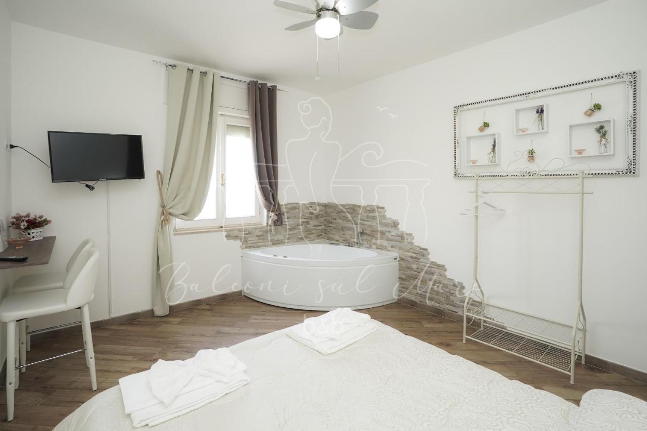 オートラント Balconi Sul Mare Bed & Breakfast エクステリア 写真